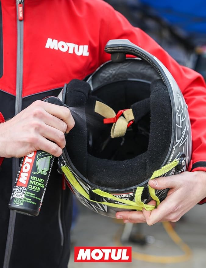Motul M2 Pulitore Interno Casco Moto Spray 250 ml